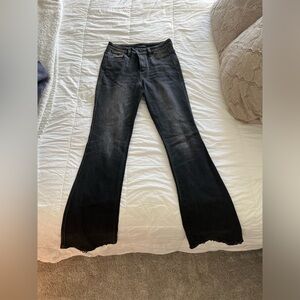 Buckle flares!